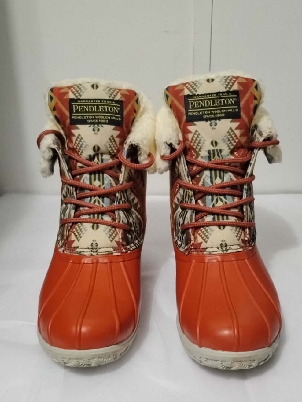 Pendleton Women's 8 Orange Patterned Insulated Duck Journey West Boot